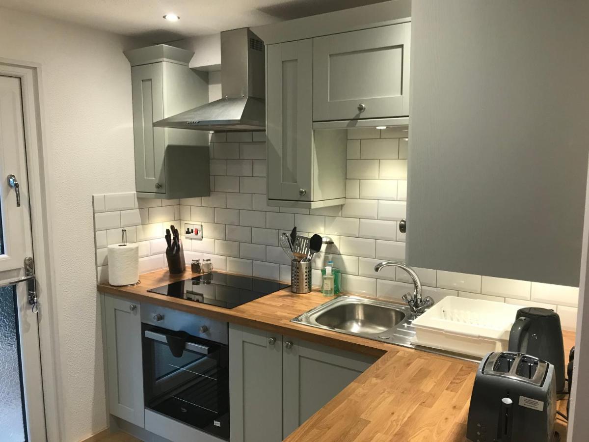Foxes Sea Side Retreat Deluxe Chalet Is A Lovely Holiday Home Tucked Away On The Kent Coast Kingsdown  Exteriér fotografie